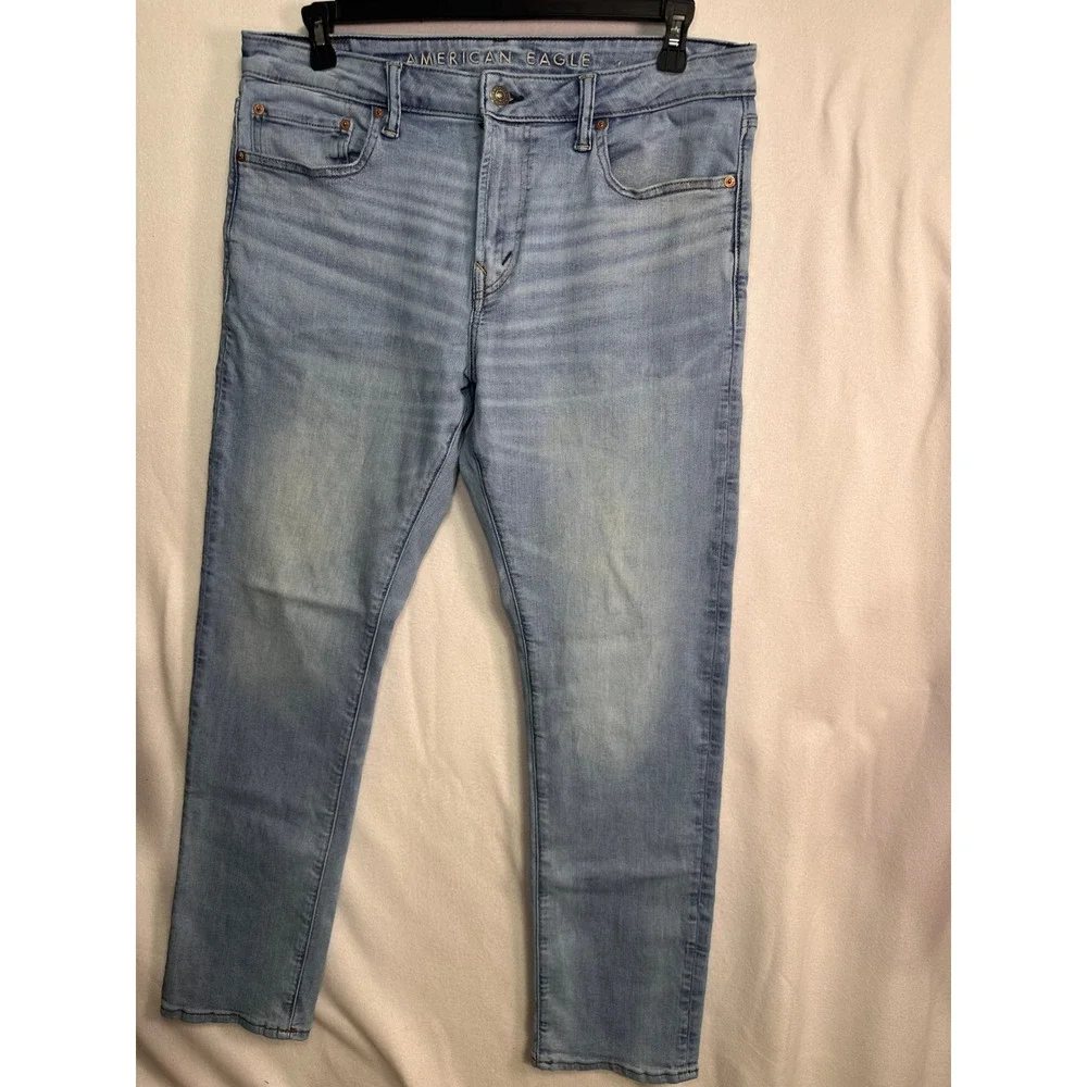 American Eagle Airflex+‎ Slim Straight Light Wash Blue Jeans Mens 36x32